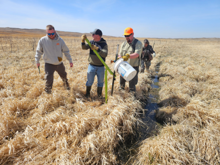 Nebraska Chapter Hosts a Fence Removal at Valentine National Wildlife Refuge